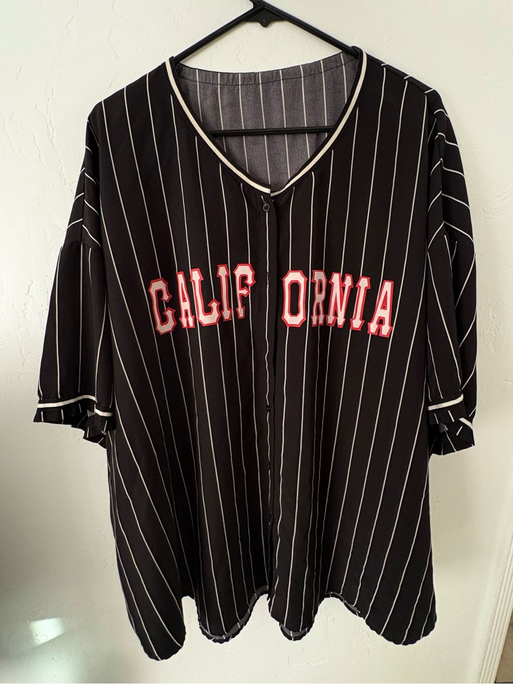 SHEIN black & red Striped Top - Curve 4XL